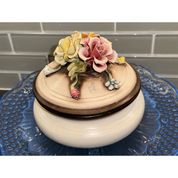 Antique Capodimonte Italy Floral Trinket Dish - Picture 1 of 6